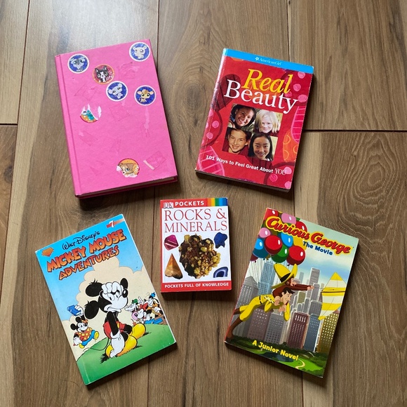 Kids Chapter Books Bundle - Picture 1 of 16